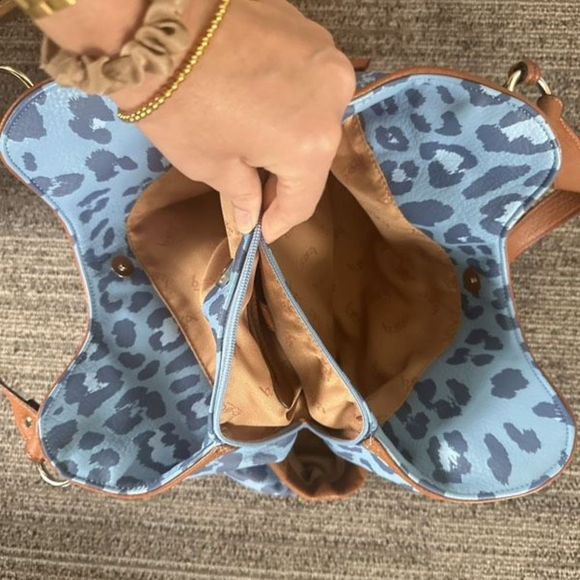 B.O.C. Blue Cheetah Print hobo Purse - Picture 9 of 14